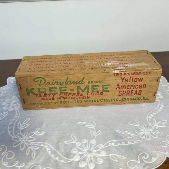 Vintage Kree-Mee Wisconsin cheese box - Picture 1 of 10